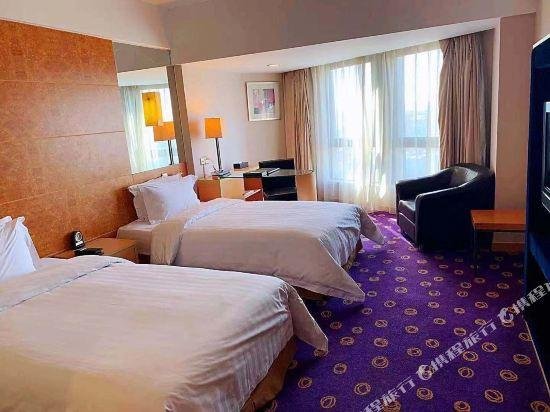 Фото Ramada Plaza Pu Dong South Shanghai