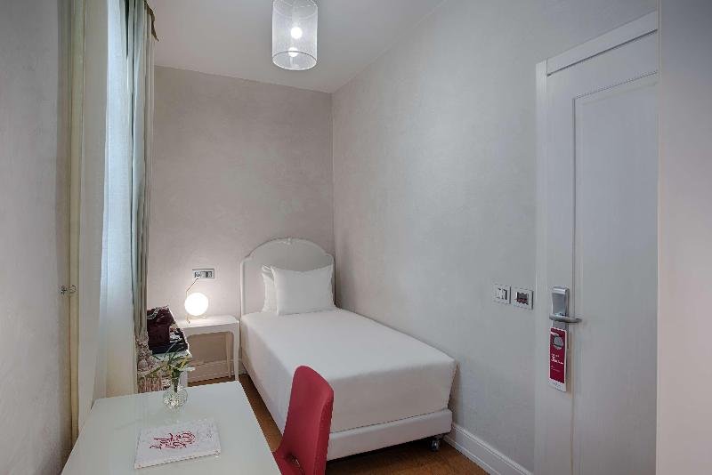 Фото Nh Collection Firenze Porta Rossa