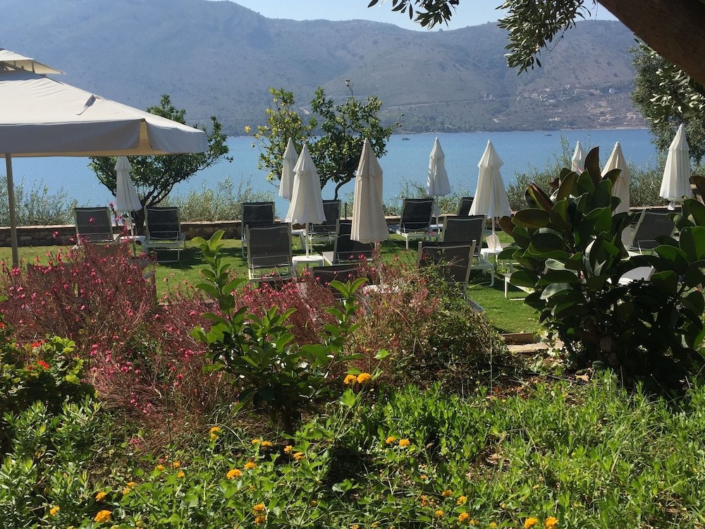 Фото Plataria Seaside Resort