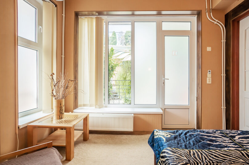 Фото Август