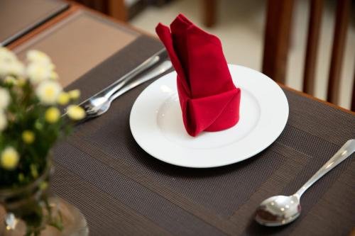 Фото New Vision Palace Hotel