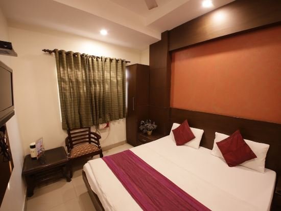 Фото Golden Wings