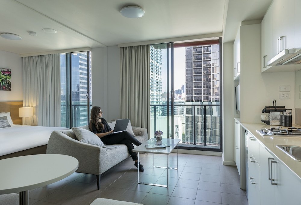 Фото Ibis Melbourne Hotel and Apartments