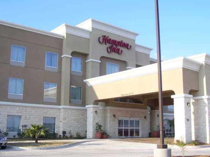 Фото Hampton Inn Seguin