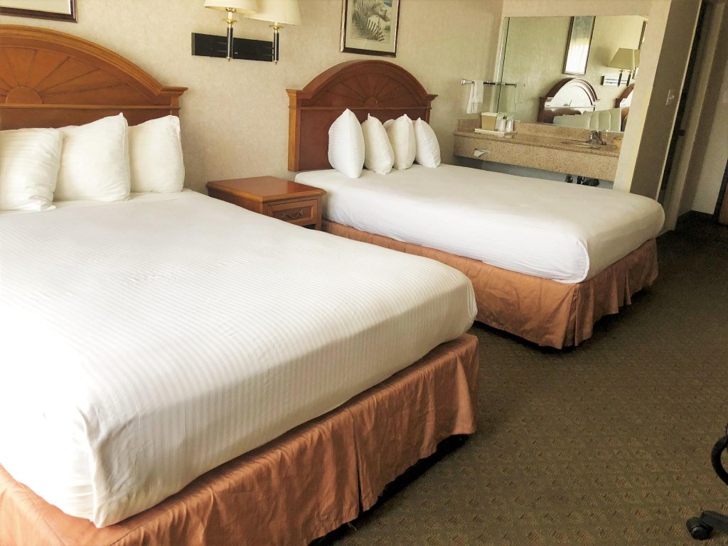 Фото Huntington Beach Inn