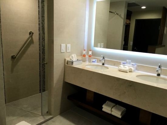 Фото Holiday Inn Express & Suites Mexicali