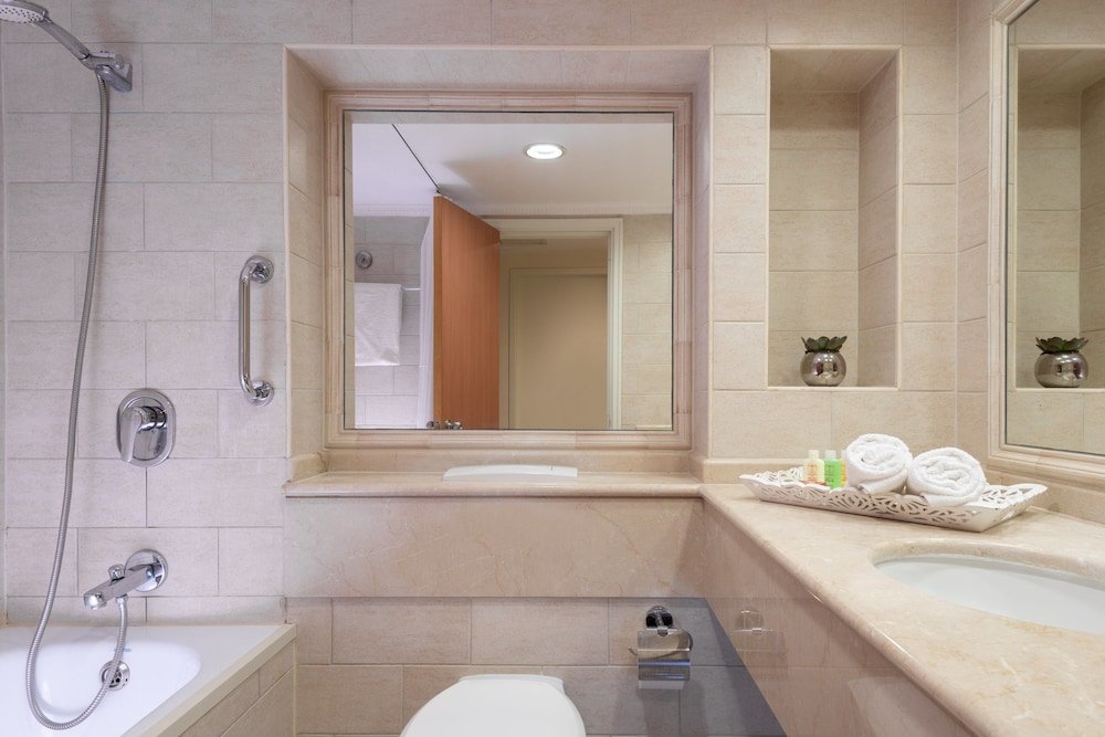 Фото Leonardo Plaza Haifa