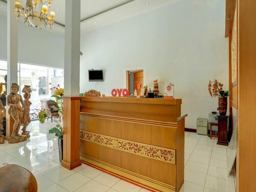 Гостиница Oyo 90201 Hotel Bina Artha