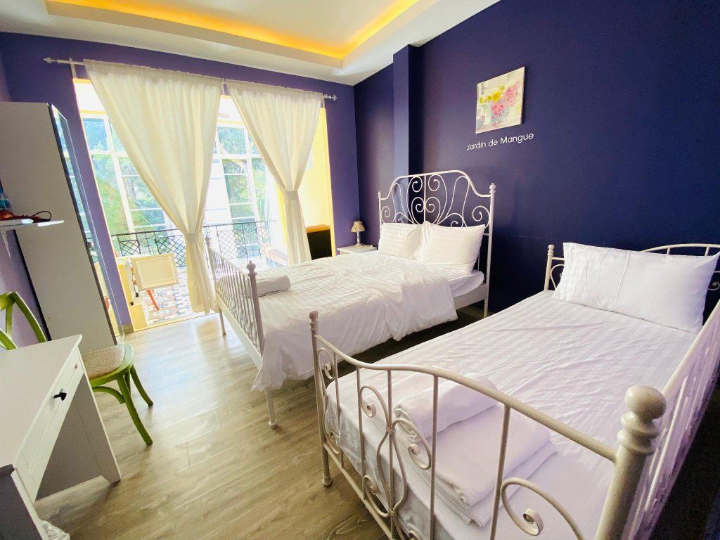 Фото отеля 2