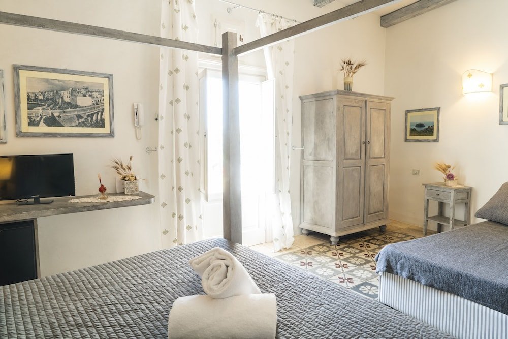 Фото Antico Mondo Rooms & Suites