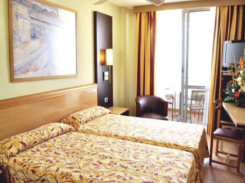 Фото Catalonia Oro Negro