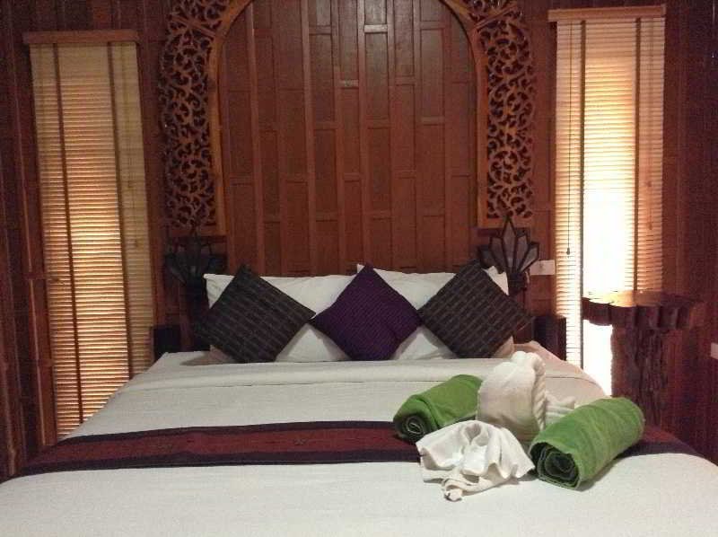 Фото Baan Habeebee Resort