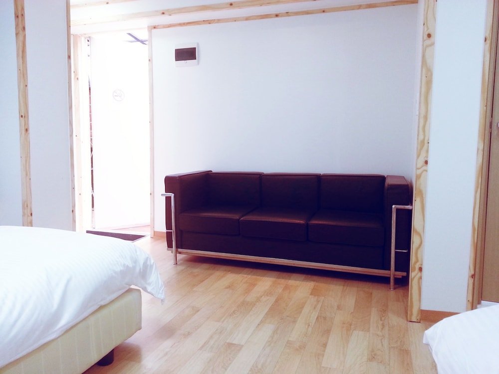 Фото Iu Guesthouse