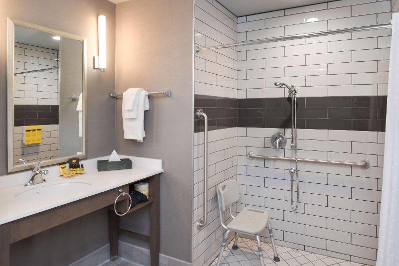 Фото Best Western Plus West Covina Inn