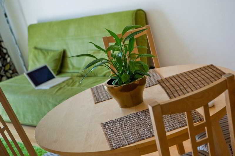 Фото Town Hall Apartments