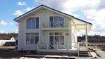 V-dom (gorodskoy posyolok Vyritsa, ulitsa Zhertv Revolyutsii, 25), construcción de casas de campo y cabañas