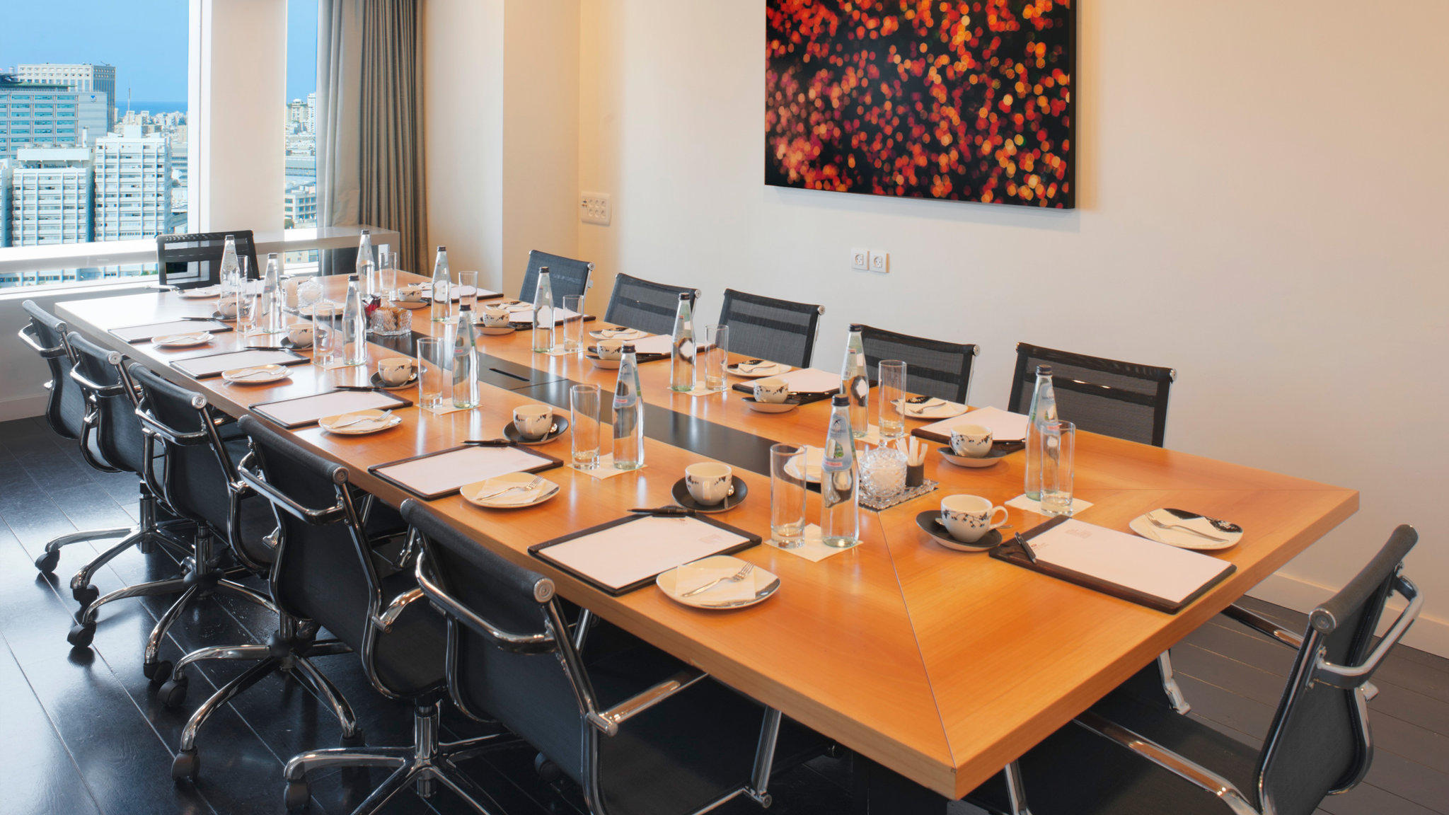 Фото Crowne Plaza Tel Aviv City Center, an Ihg Hotel