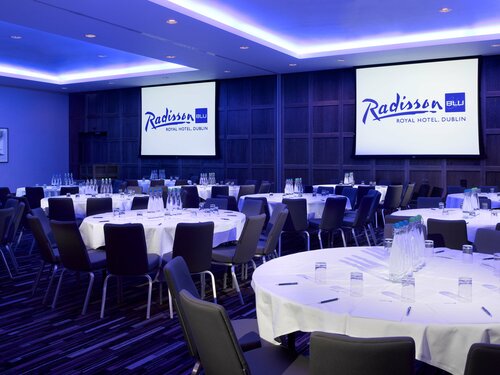 Гостиница Radisson Blu Royal Hotel Dublin в Дублине