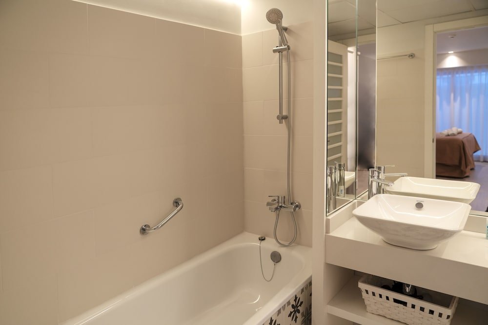 Фото Serennia Fira Gran Vía Exclusive Rooms