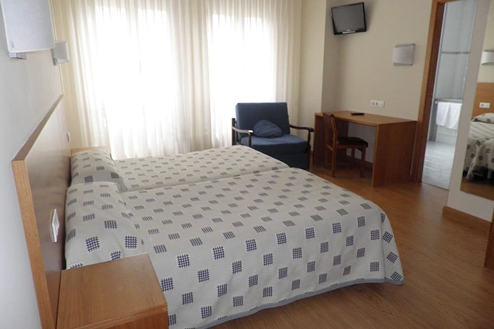 Фото Pension Restaurante La Bombilla