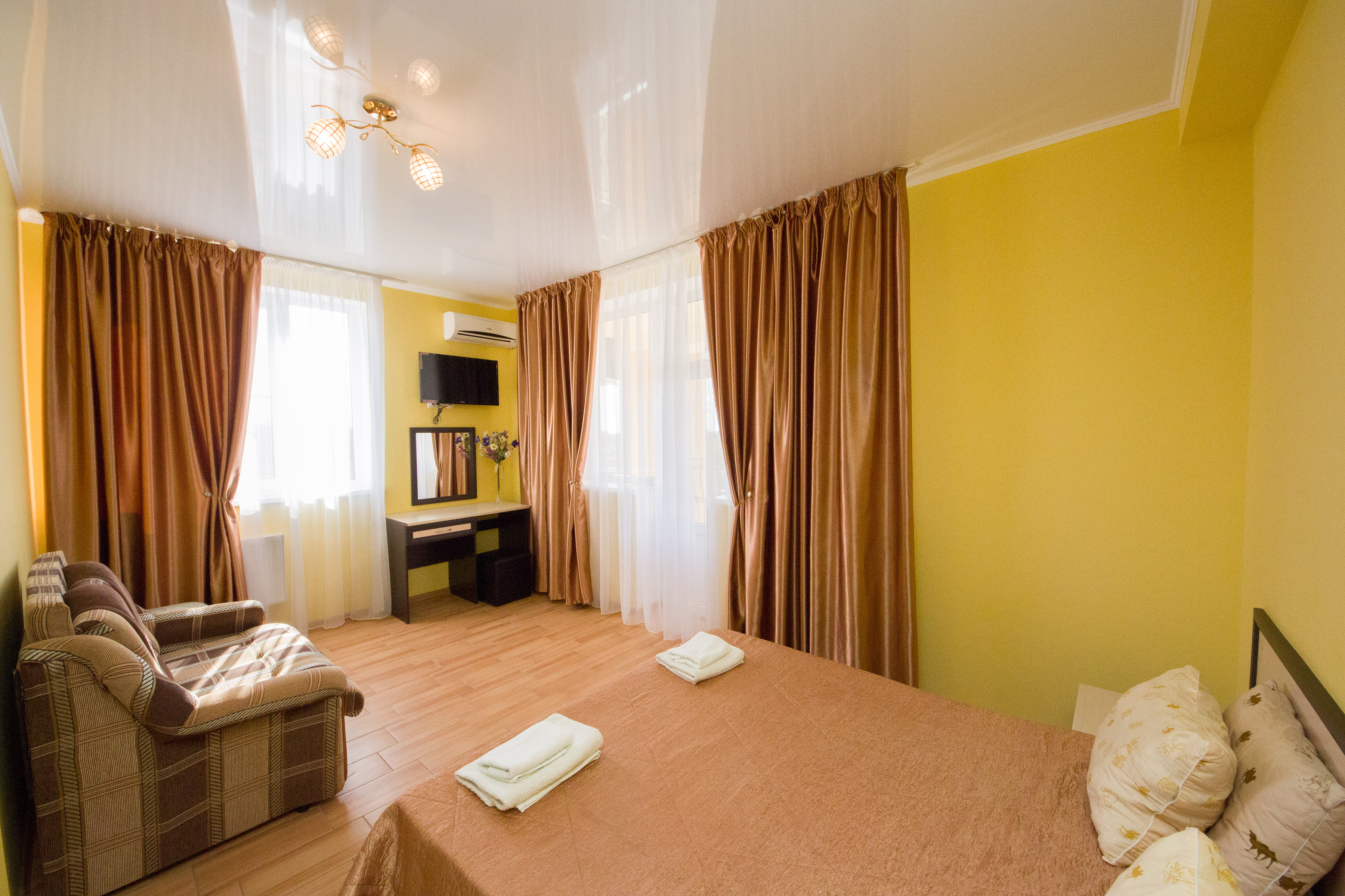 Фото Пенаты