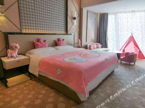 Фото Grand Millennium Shanghai HongQiao