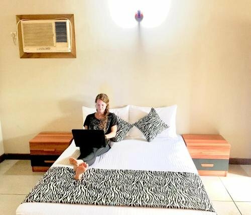 Гостиница Trip 'n' Chill Hostels Colombo Airport