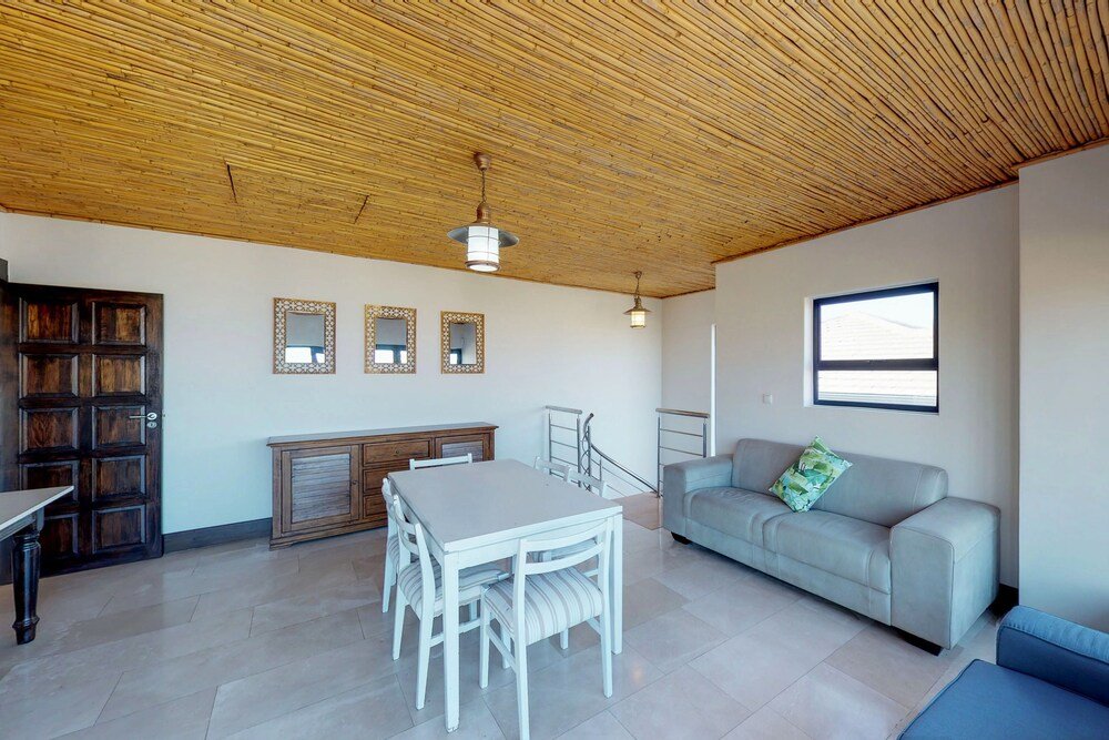 Фото Blaauw Village