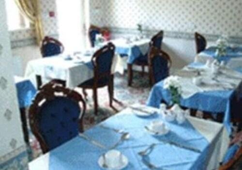 Фото The Hall Park Hotel