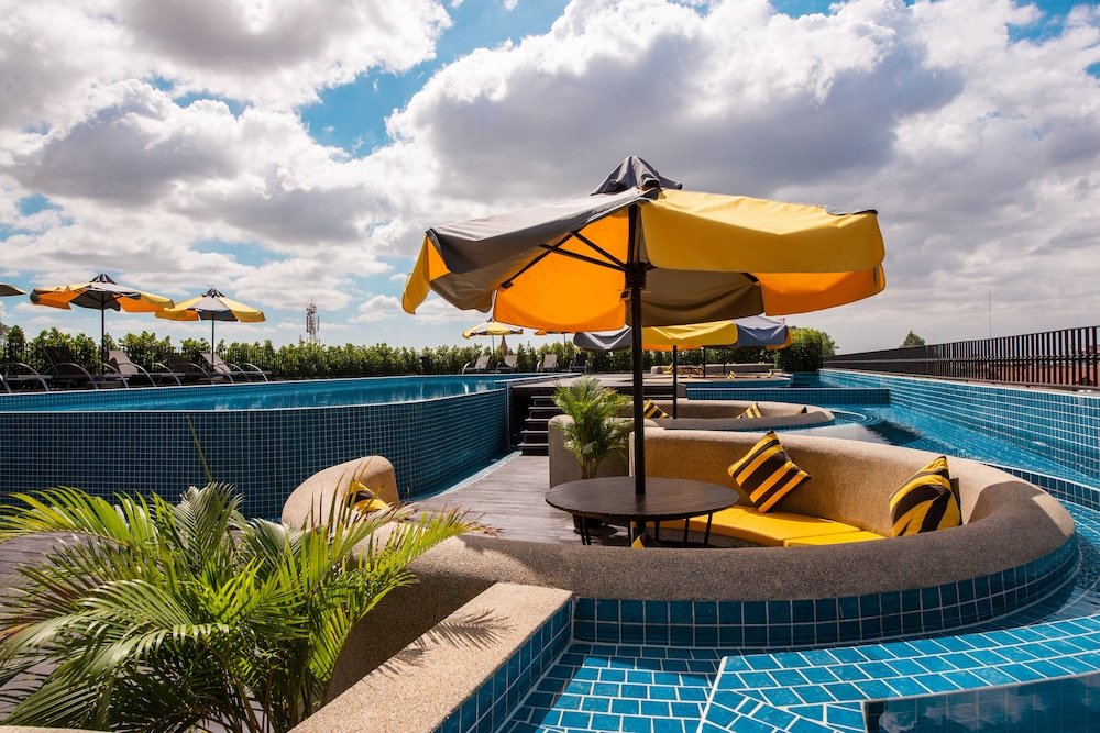 Фото The Twizt - Lifestyle Hostel & Hotel