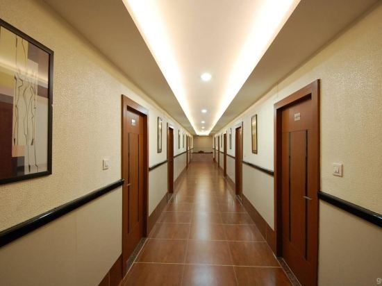 Фото Hotel Ambassador