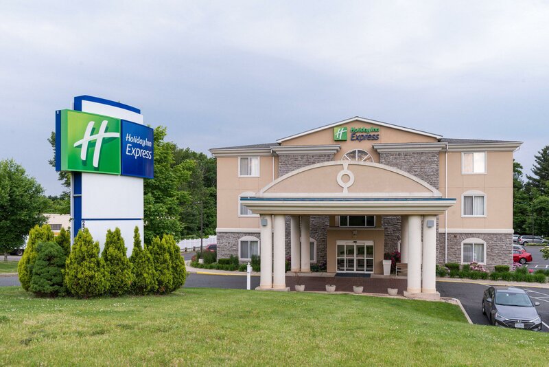 Гостиница Holiday Inn Express Newington - Hartford, an Ihg Hotel