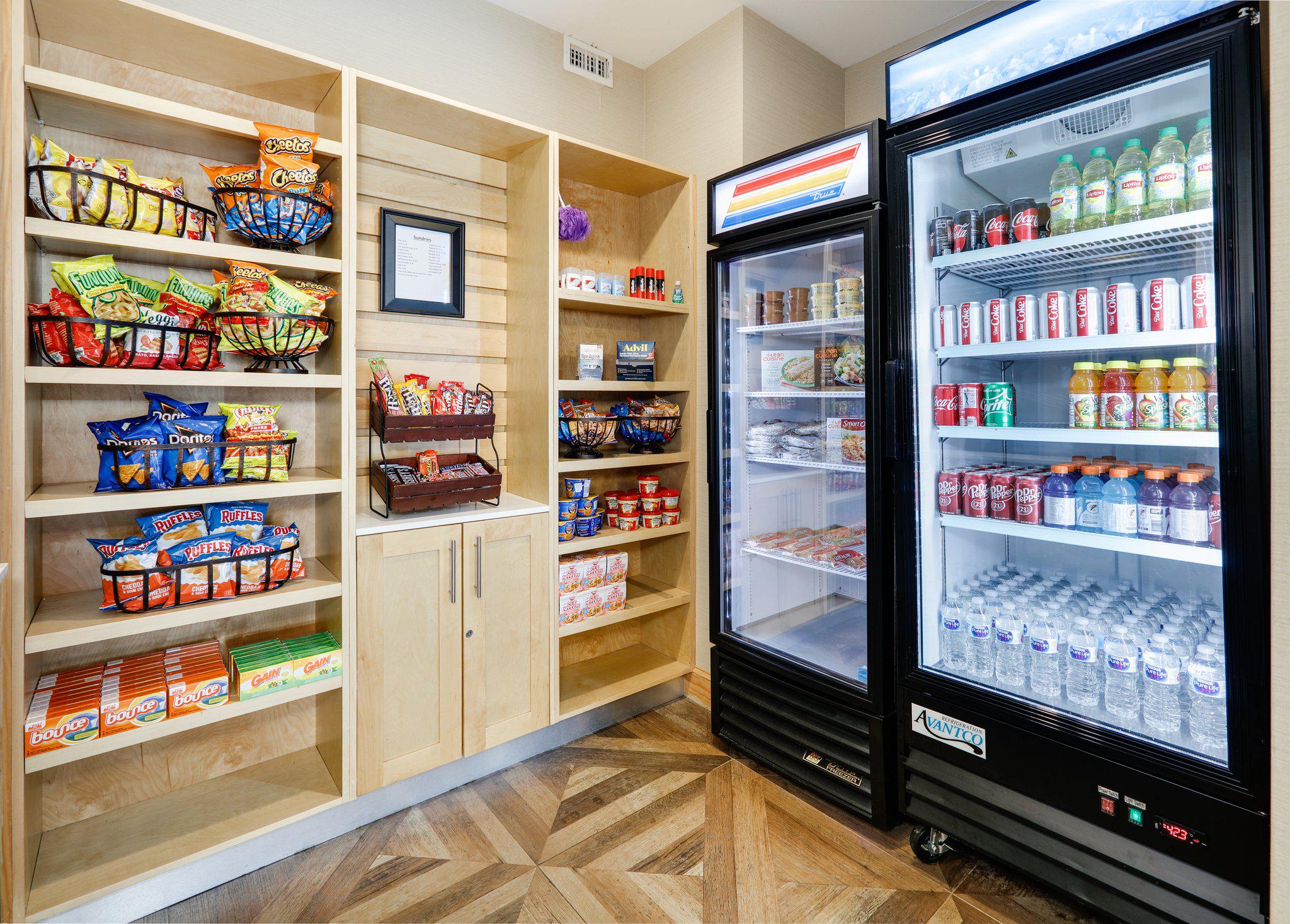 Фото Holiday Inn Express & Suites San Antonio - Brooks City Base, an Ihg Hotel