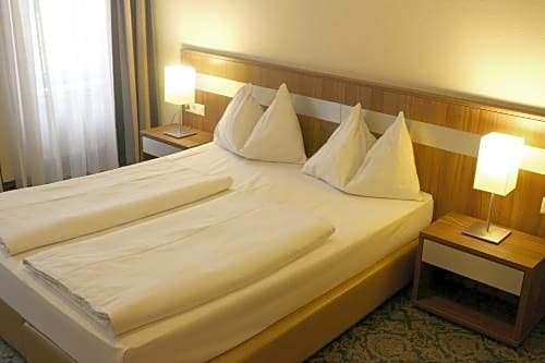 Фото Hotel Carina Vienna