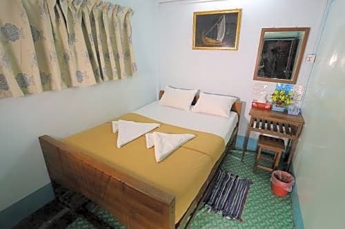 Фото Chan Myae Thar Guest House Yangon