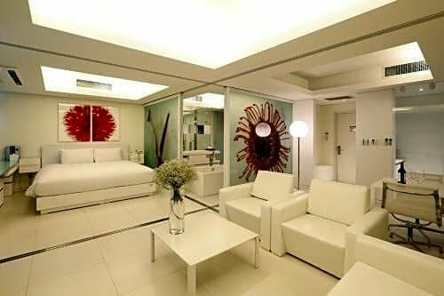 Внешний вид отеля Grand Mercure Ambassador Changwon в Чханвоне, фото 3