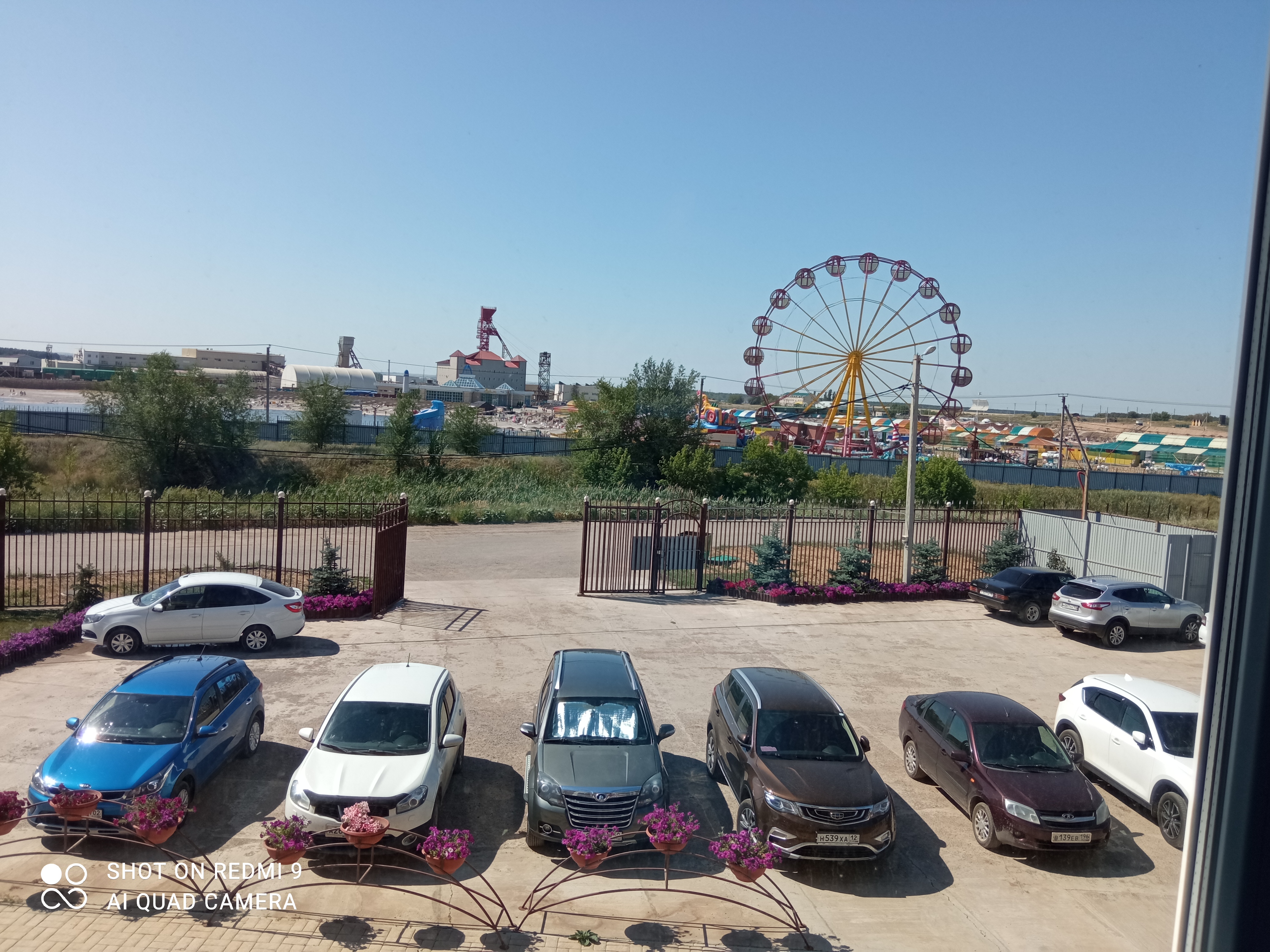 Фото отеля 2