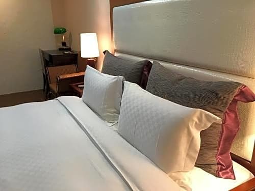 Фото Fuhau Hotel