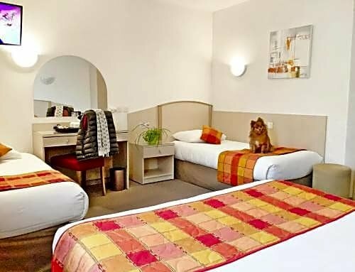 Гостиница Hotel le kolibri в Маконе