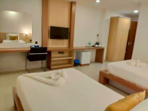 Фото Serene Valley Hotel