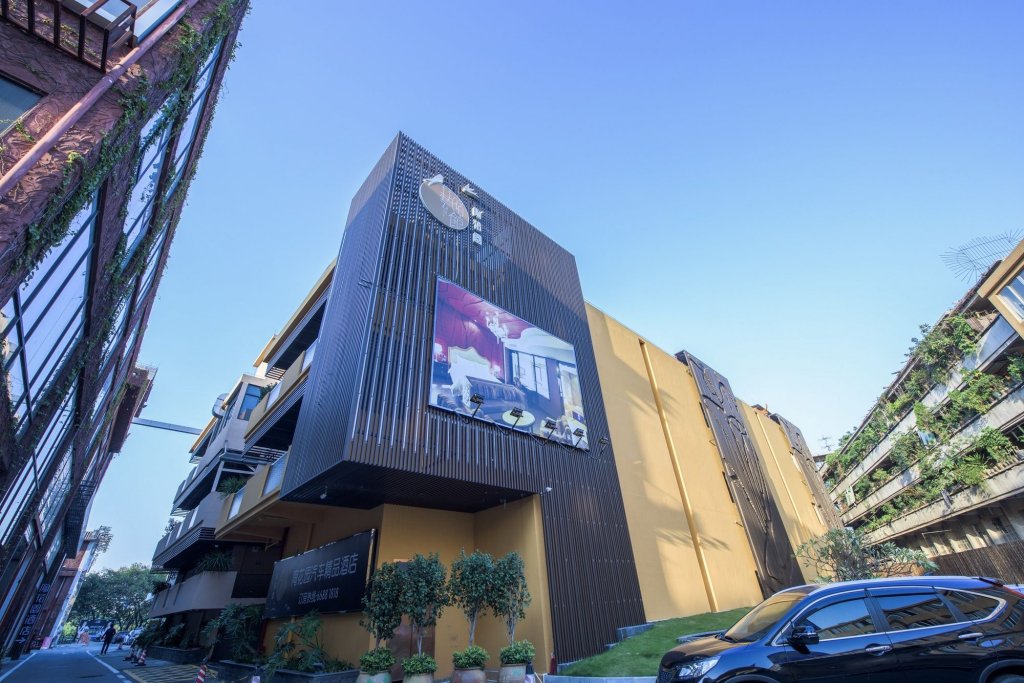 Фото отеля 1