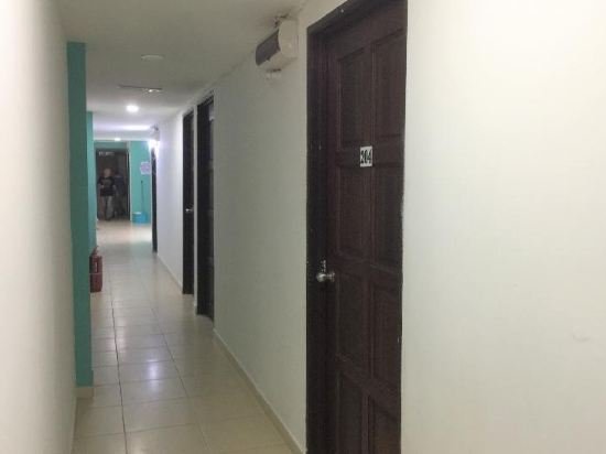 Фото Spot On 90194 Lincoln's Backpackers