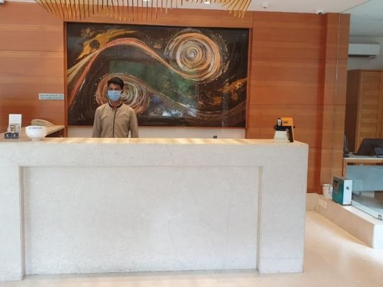 Фото Hotel Rezaas