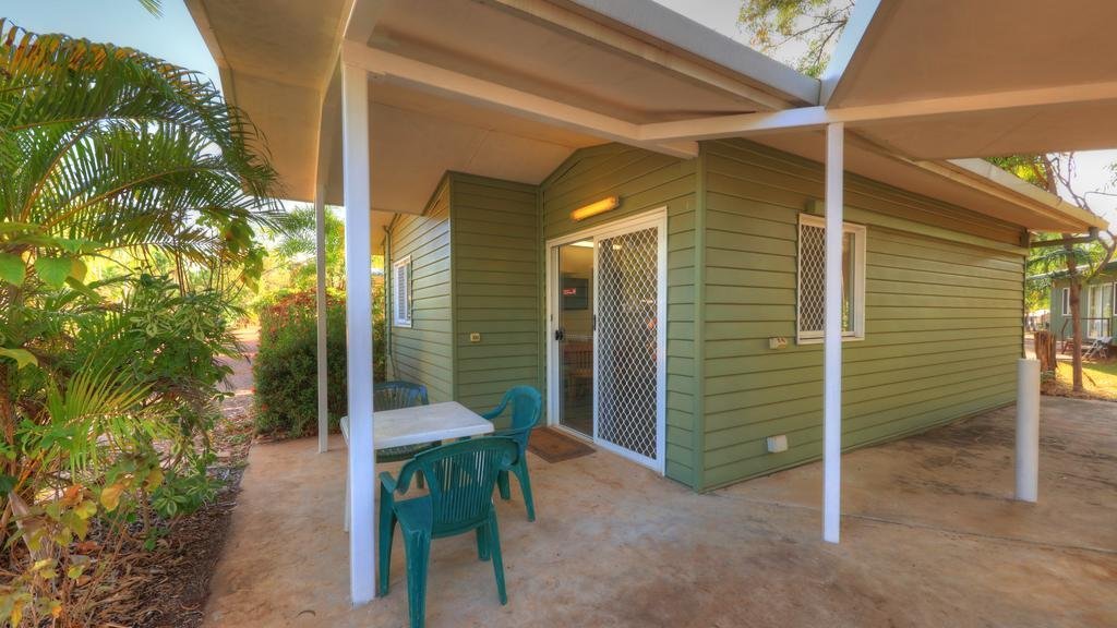 Фото отеля 1