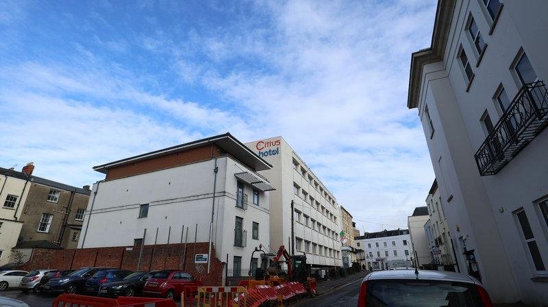 Фото отеля 1