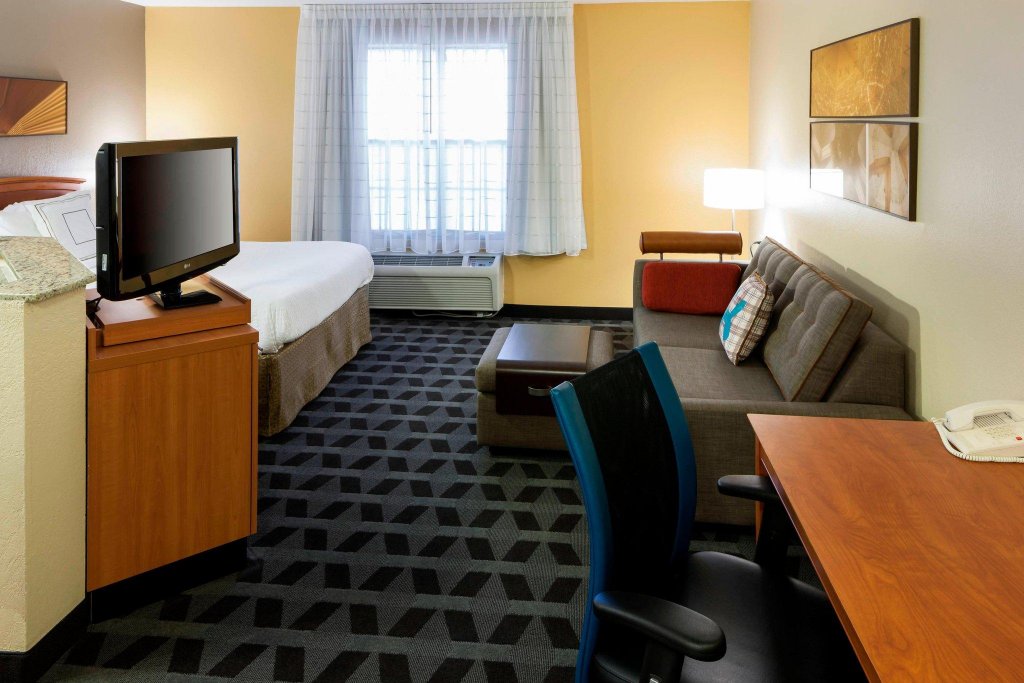 Фото TownePlace Suites by Marriott Dallas Arlington North