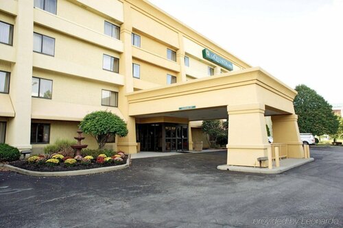 Гостиница La Quinta Inn by Wyndham Columbus Dublin в Колумбусе