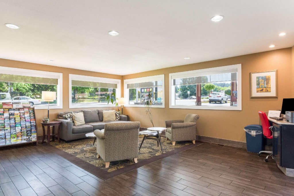 Фото Quality Inn & Suites Airport