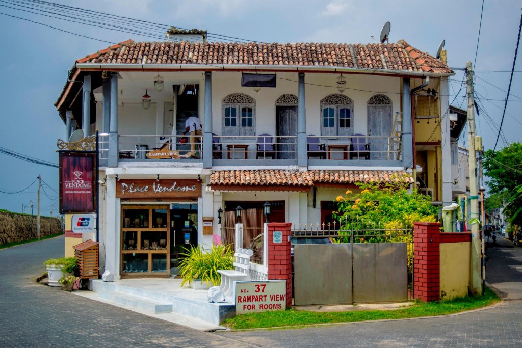 Фото отеля 1