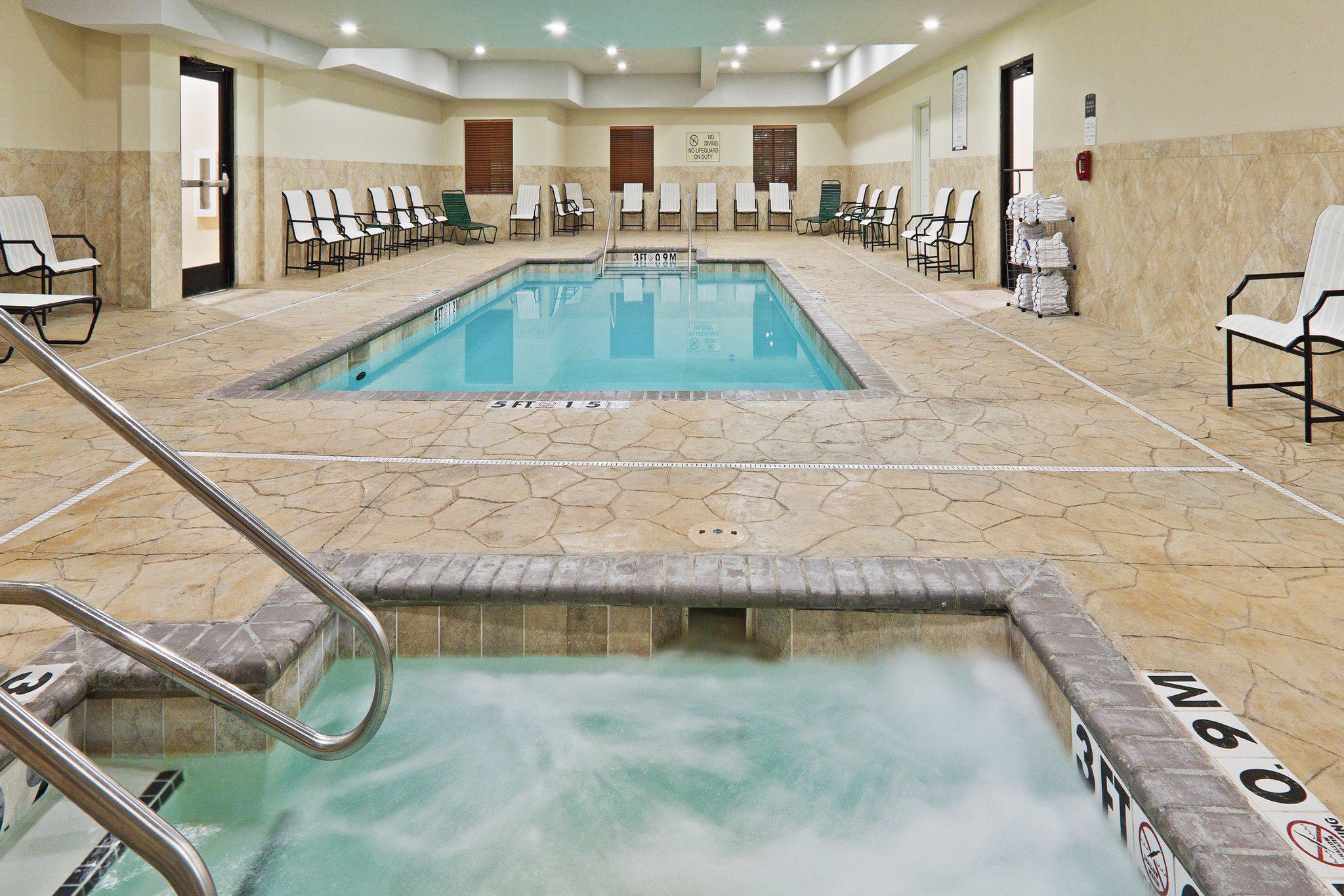 Фото Staybridge Suites Oklahoma City Airport, an Ihg Hotel